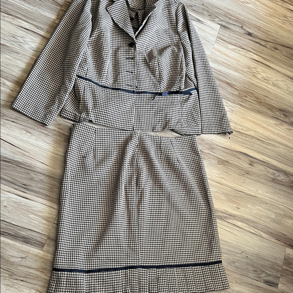 Elegant Houndstooth Skirt Set